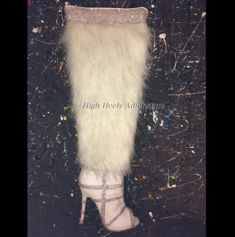

Сексуальные белые меховые розовые кожаные сапоги до колена с открытым носком и кристаллами, летние женские роскошные вечерние туфли на высоком каблуке с бриллиантами на молнии