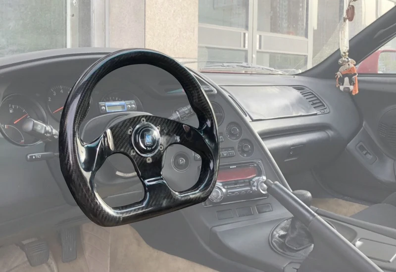 

Подходит для рулевого колеса плоского типа диаметром 320 мм, 6 болтов, 70 мм PCD