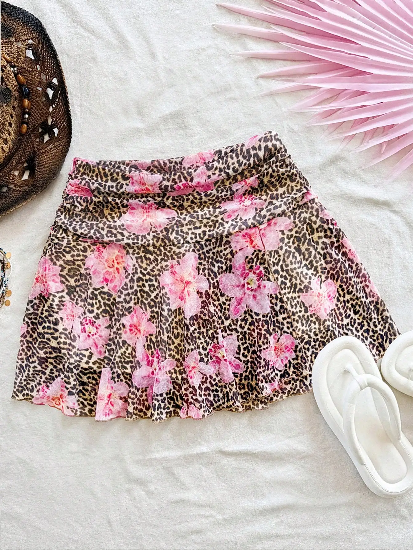

Women's Leopard & Floral Print High Waist Ruffled A-Line Mini Skirt