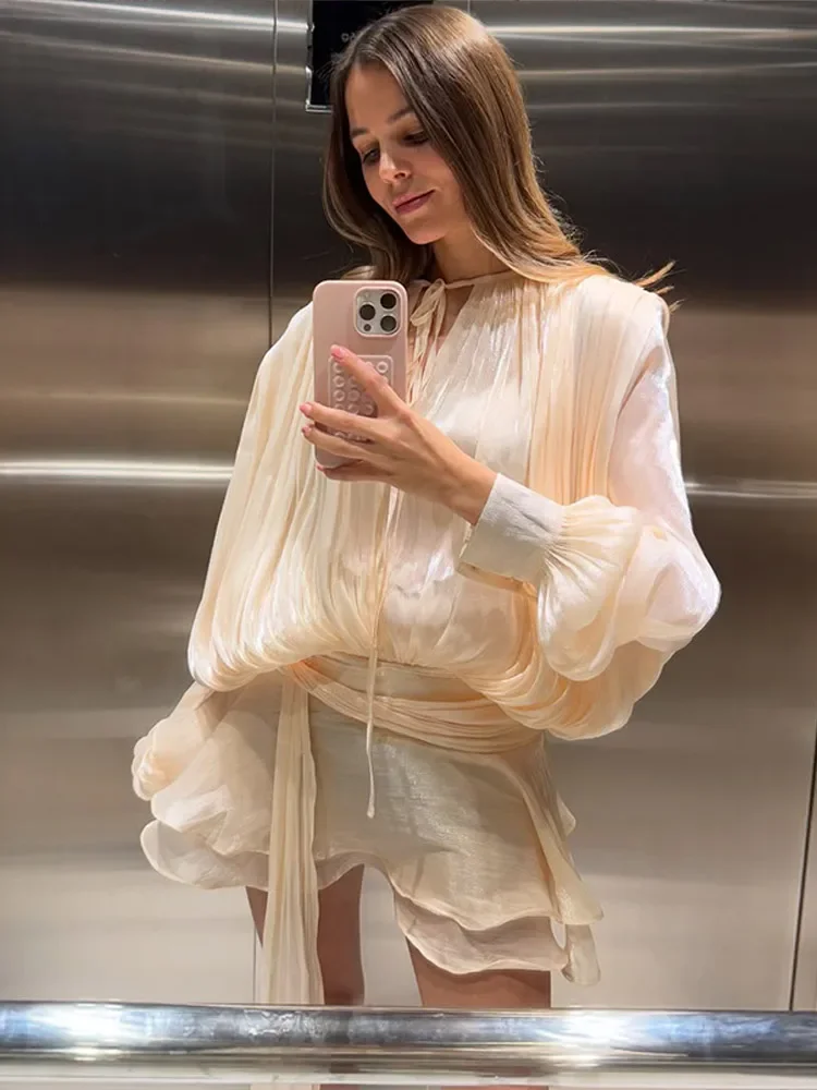 Vestido curto feminino com babados, elegante, gola redonda, renda, lanterna, manga comprida, mini vestido chique feminino, em camadas, bainha com babados