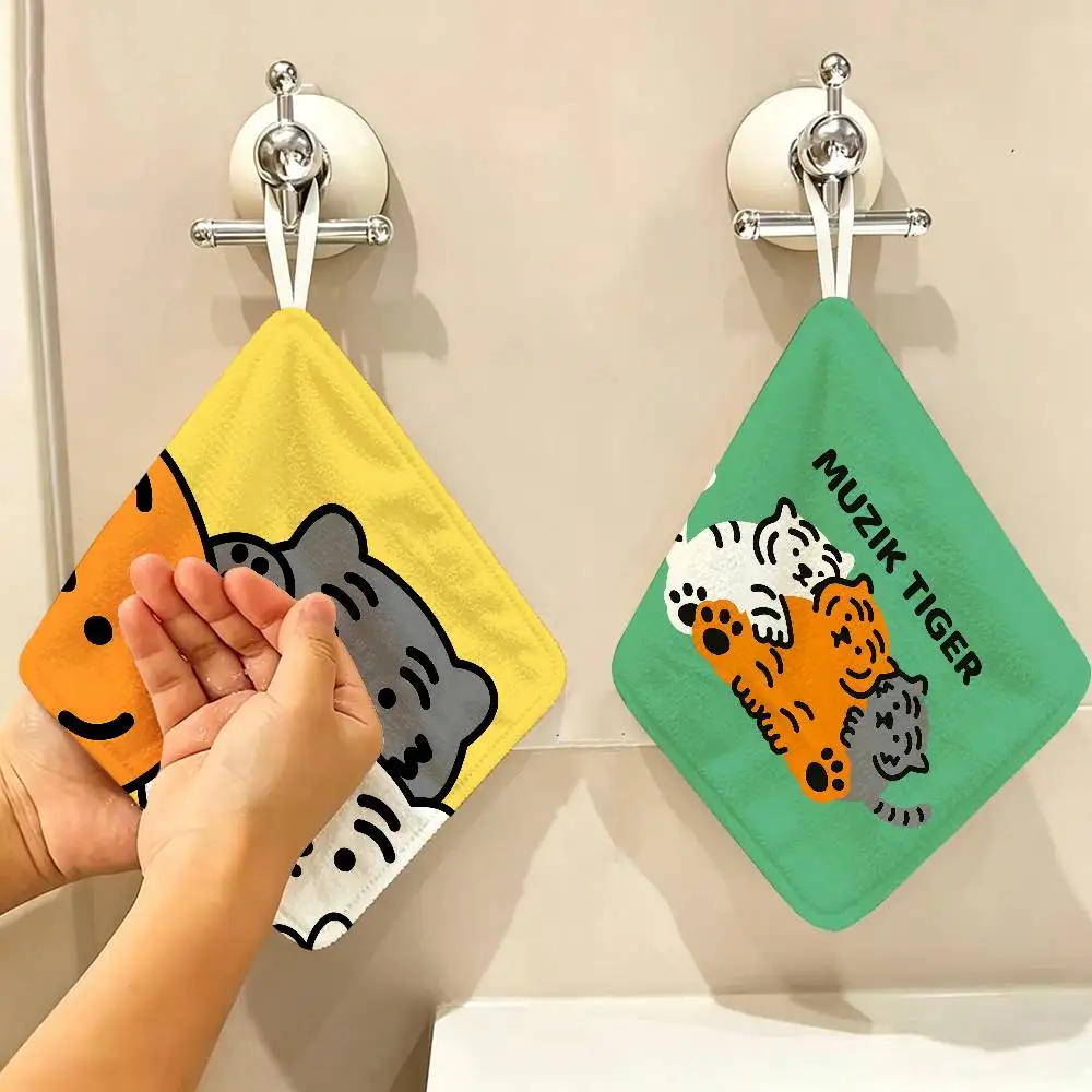 kawaii cute M-MUZIKS T-TIGER brand Hanging Kitchen Towel, Polyester Cotton Material, Wear Resistant Hand Wiping Towel for Home