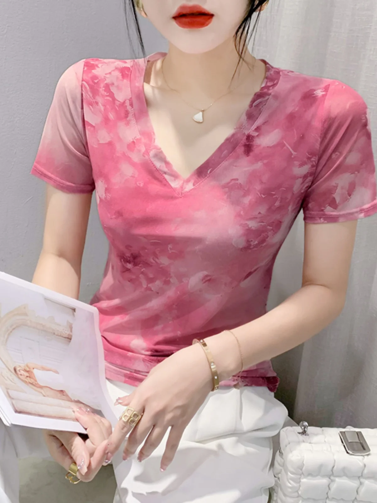 Faionable Anti-Aging V-Ne Me ort Sve T-shirt Dames Zomer Afslanken ves Bovenkleding Europese Veelzijdige Kleine S...