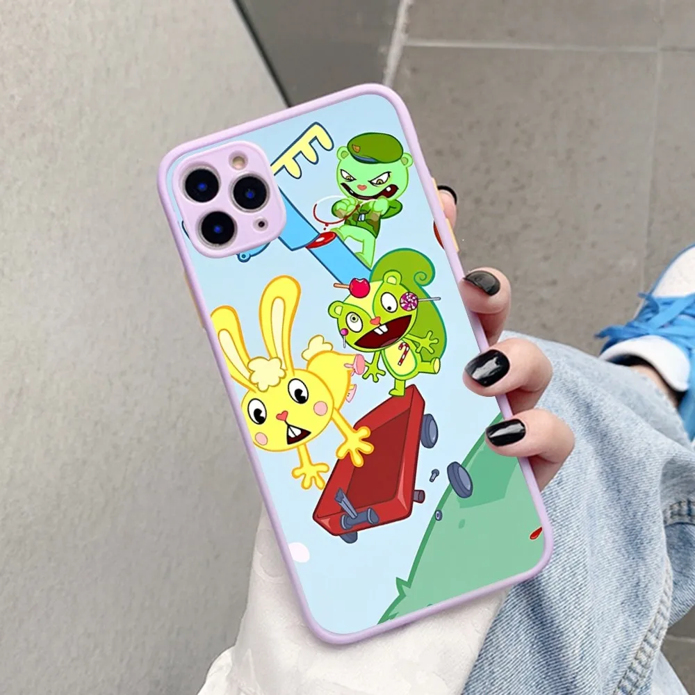 Etui na telefon Happy Tree Friends do iPhone 14 11 12 13 Mini Pro Max 8 7 Plus X XR XS MAX Półprzezroczysty matowy pokrowiec