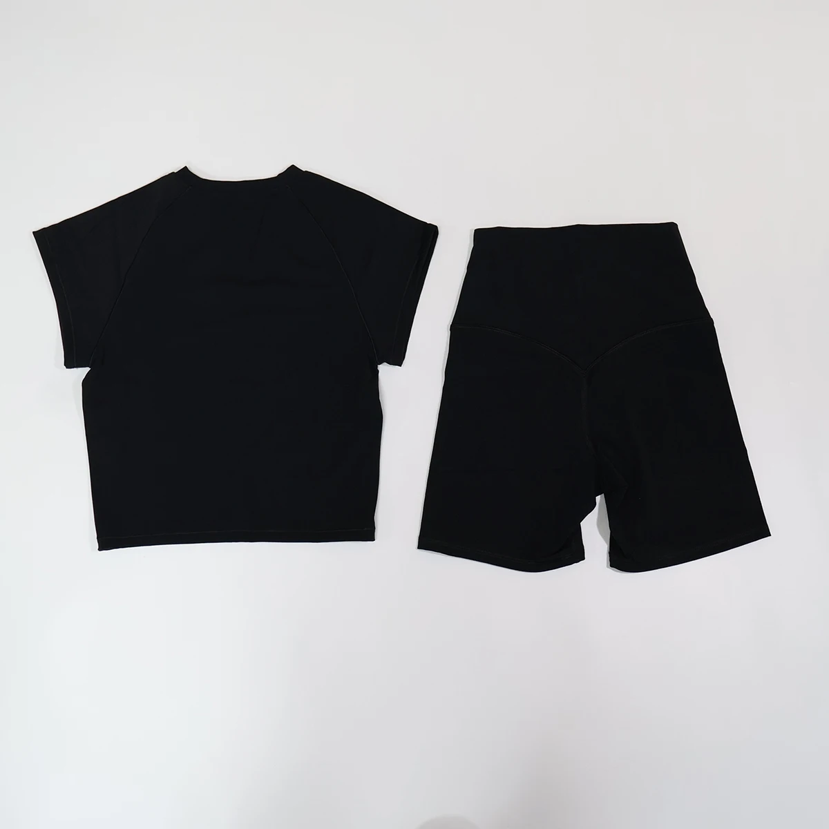 Sommer Damen Zweiteiliges Fitness-Set Kurzärmliges Schnelltrocknendes Yoga-Outfit für Outdoor-Laufsport Damen 2-Teiliges Sportset – Detail 4