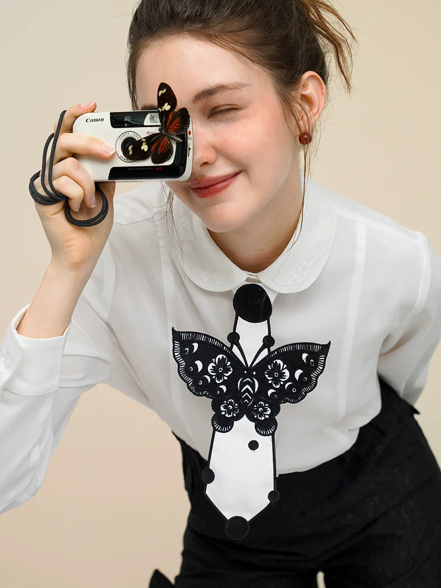 corbata-de-cuello-roja-o-negra-bordada-con-mariposa-caprichosa-vintage-para-mujer-de-diseno-original