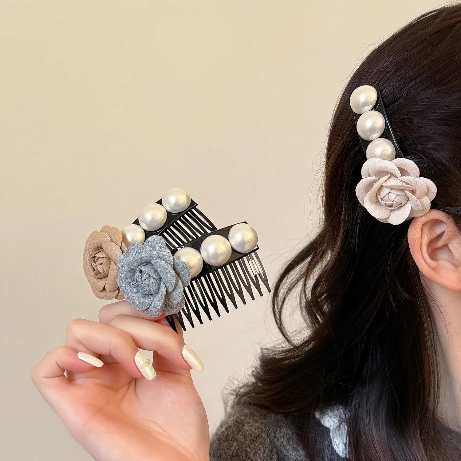 

Fashion Pearl Hair Comb Sweet Anti Slip Bun Clip Side Hairpin Trendy Side Comb Floral Hair Accessories