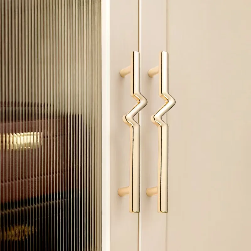 

Modern Bright Gold Cabinet Handles Solid Zinc Alloy Wardrobe Door Handles Brushed Gold Drawer Knobs Kitchen Furniture Handles
