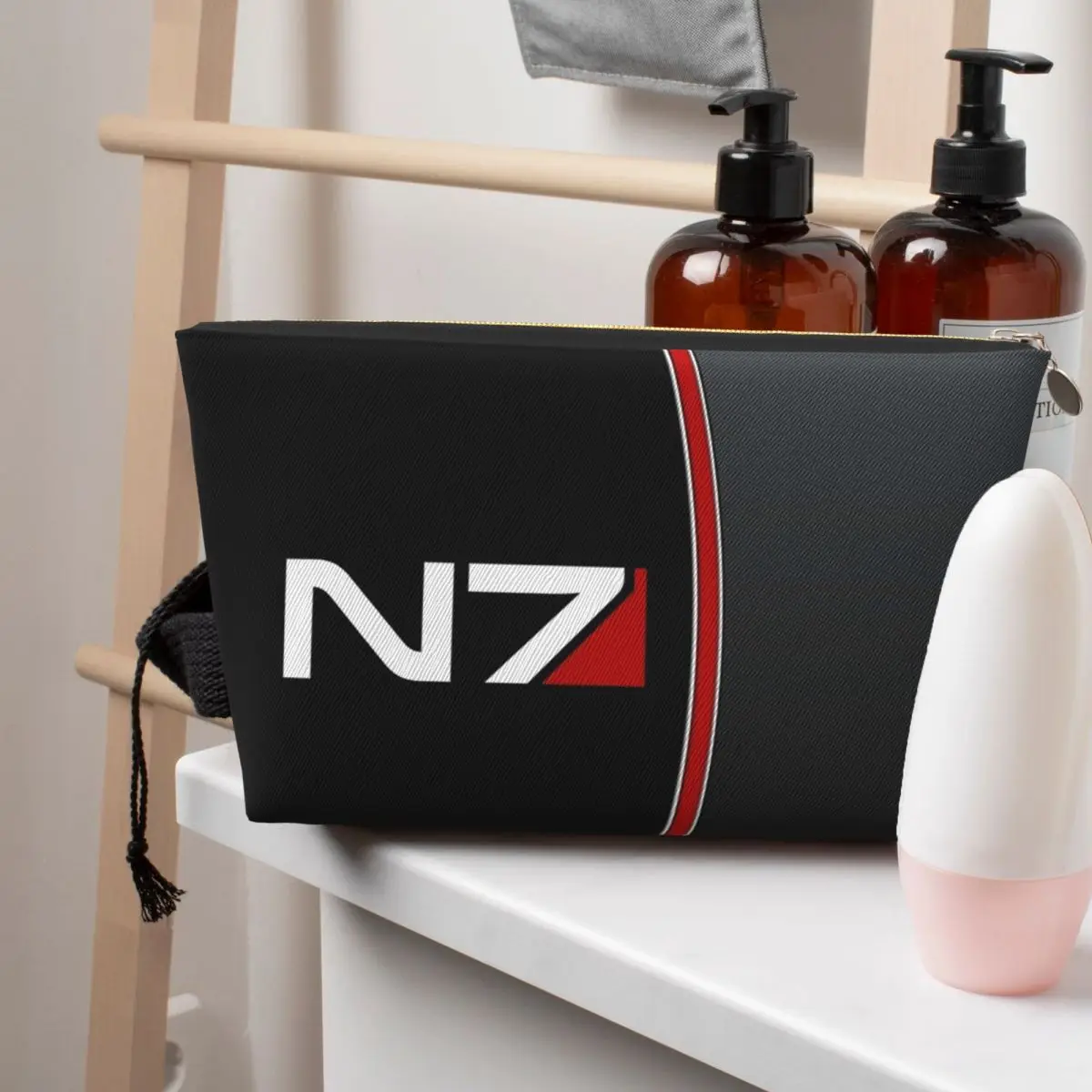 

N7 Mass Effect Emblem! Women Cosmetic Bag Travel Makeup Organizer Pouch Toiletry Storage Dopp Kit Case