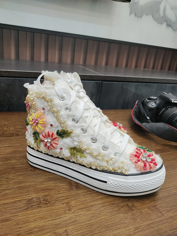 2023 Spring Cute Girls Students High Top Canvas Shoes Cute Handmade Flower Plimsolls Woman Vulcanize Shoes