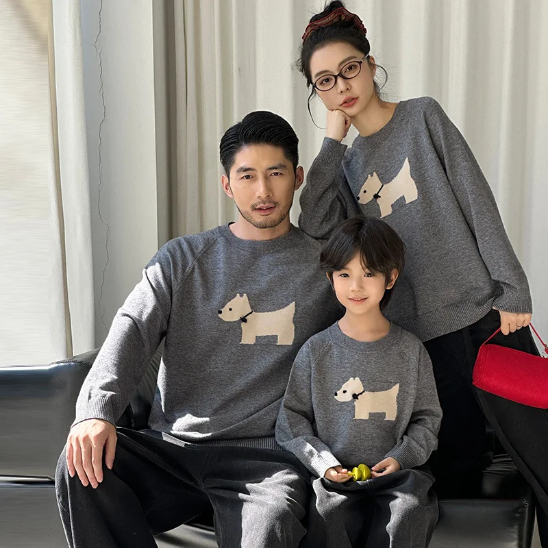 

‌2025 Autumn Family Matching Sweater Korean Style Round Neck Dog Print Mom & Daughter Sweater Dad & Son Warm Winter Top Knitwear