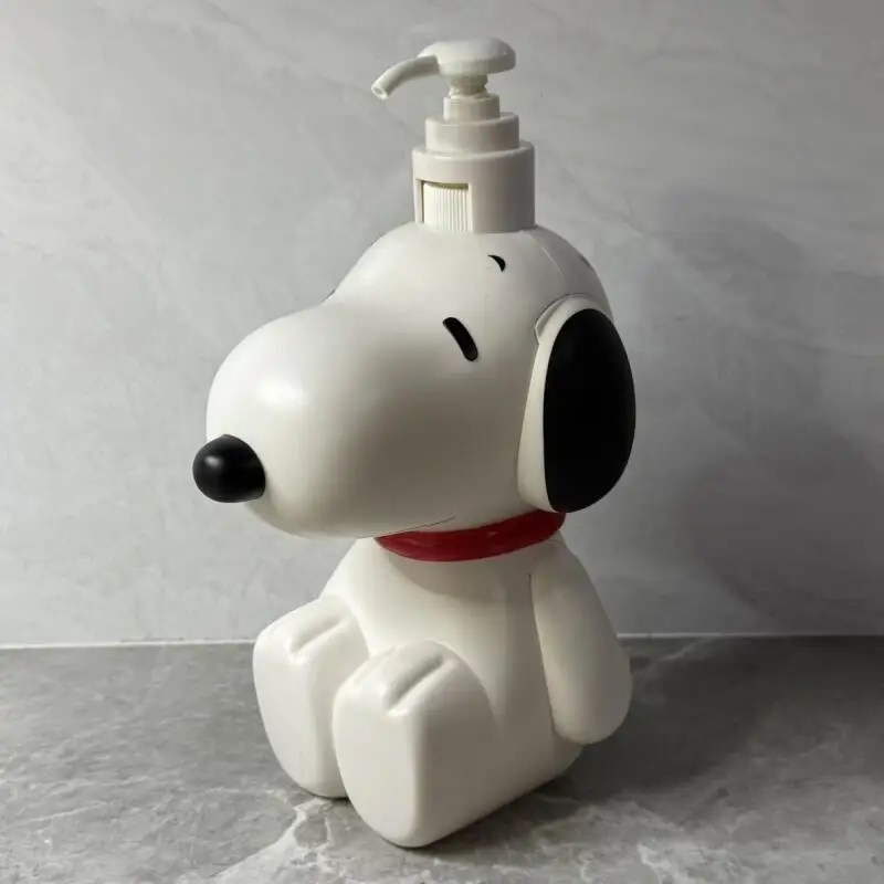 Kawaii Snoopy Dispenser Bottle Cartoon Dog Shampoo Body Wash Hand Soap Press Bottle Bathroom Decor Storage Ornament Home Gift view 3