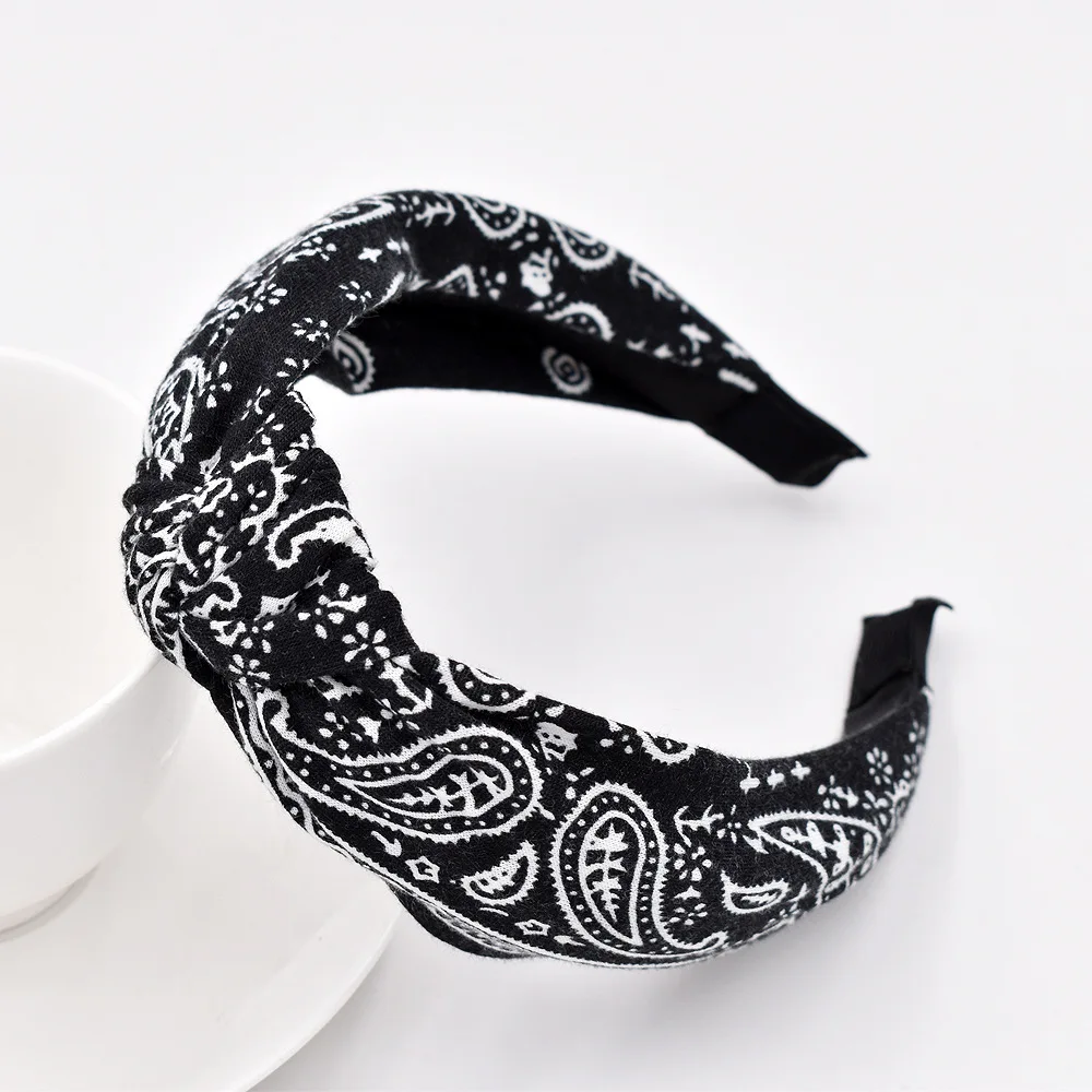 

Paisley Print Headband for Women Boho Floral Knitted Hair Band Stretchy Makeup Friendly Headwrap Skincare Washable Hair