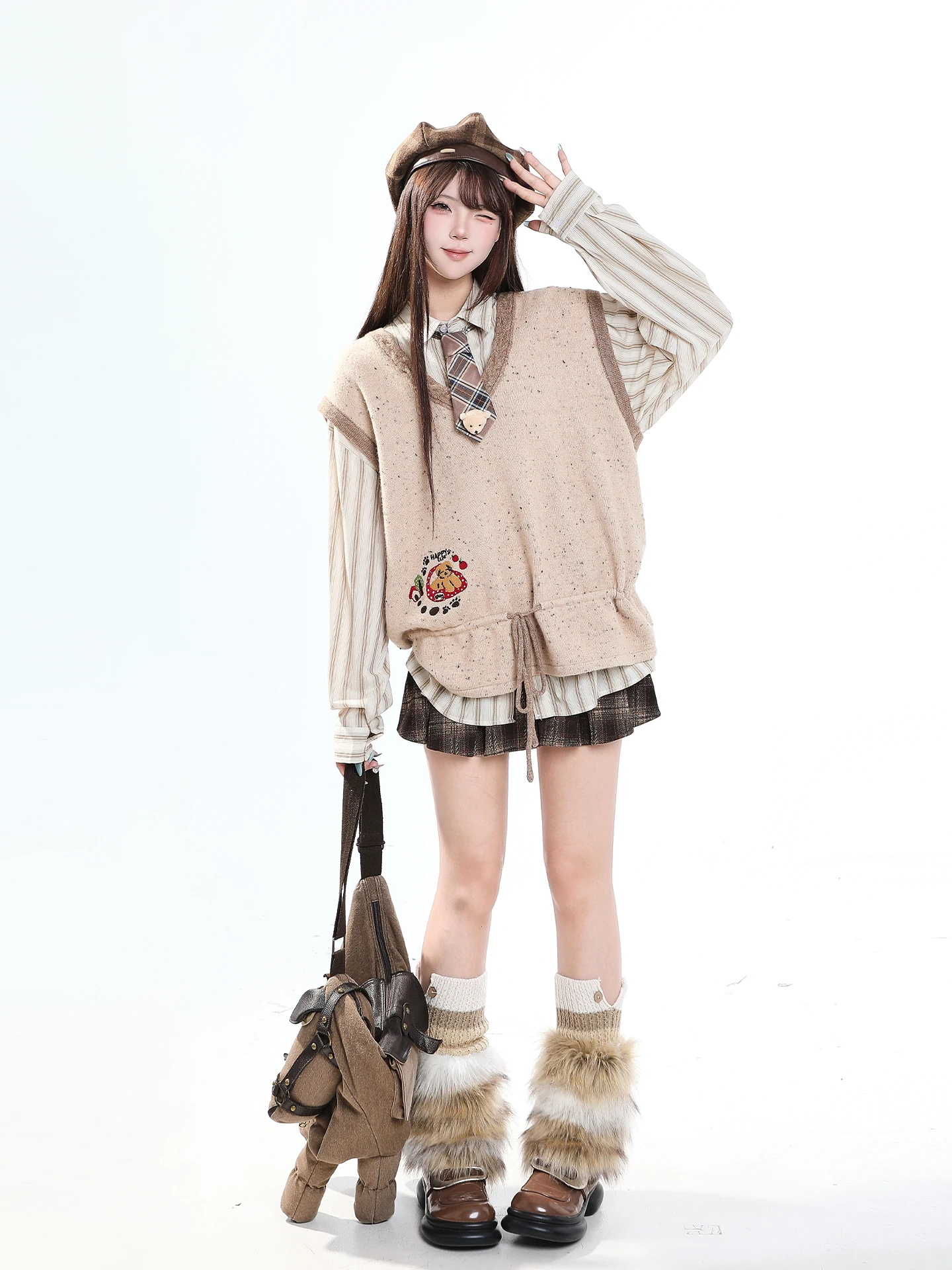 Gilet in maglia con scollo a V - Embroidery Vest recensione e prezzo