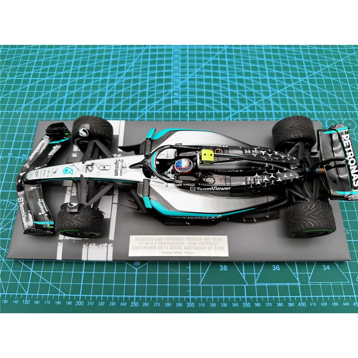 Minichamps 1:18 F1 W16 Antonelli 2025 Australia Simulation Limited Edition Resin Metal Static Car Model Toy Gift