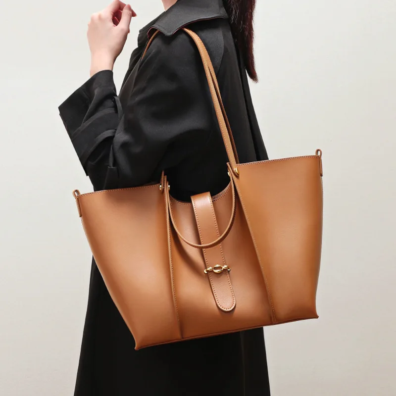 2022 New Underarm Handbag Large Capacity Genuine Leather Bag Simple and Versatile One Shoulder Bucket Bag Women\'s Bag Tote Bag