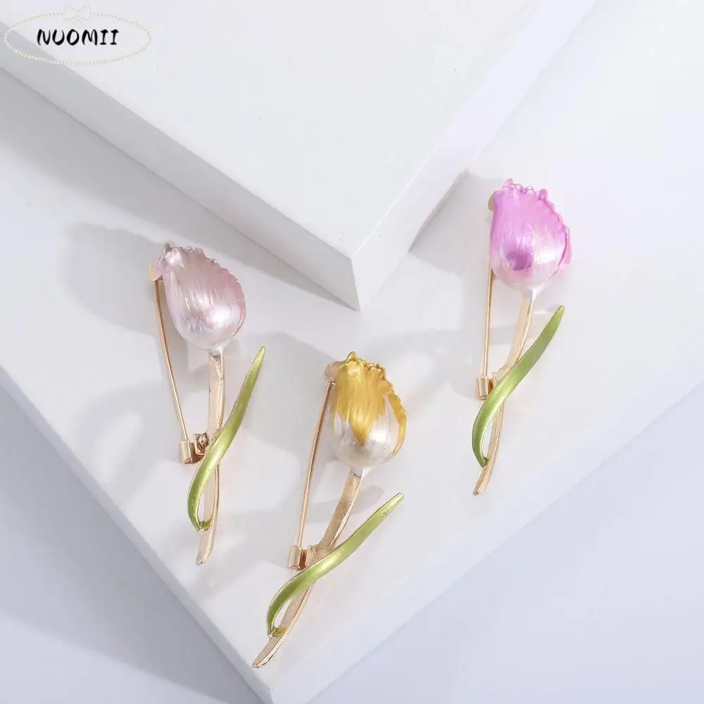 Moda esmalte roxo tulipa broche gota de óleo liga elementos florais festa estilo coreano