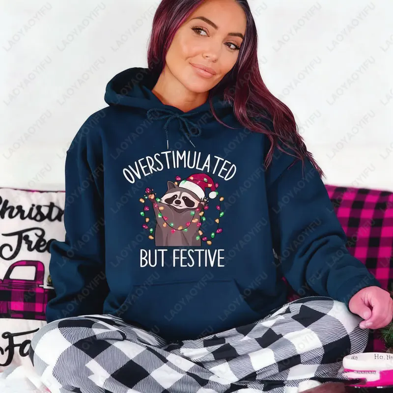 Übergtimuliertes, aber festliches Waschbär-Weihnachts-Sweatshirt, lustiger Waschbär-Weihnachtssweat, Waschbär-Weihnachts-Hoodie, Meme-Pullover mit Rundhalsausschnitt