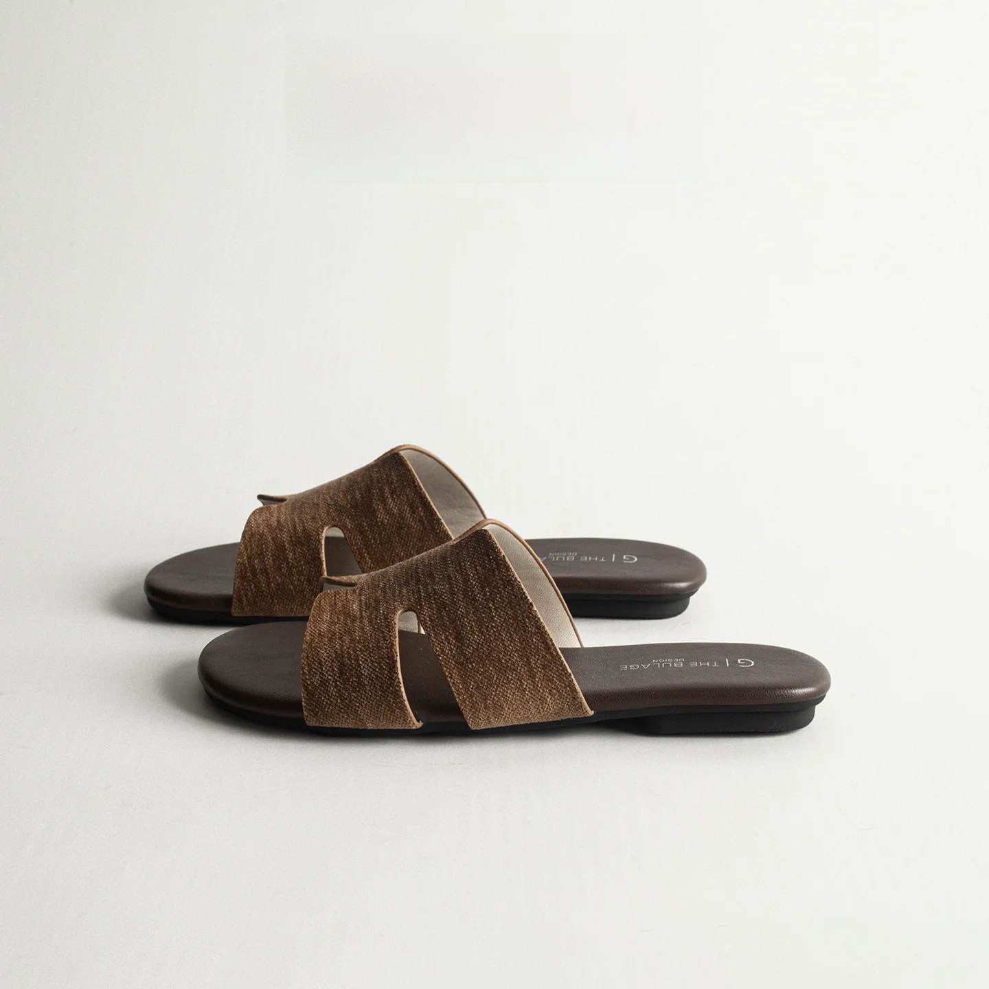 Comfortable Slip-On Sandals Women's Open-Toe Flat Bottom Anti-Slip Summer Slippers Casual Wear Outerwear Slippers