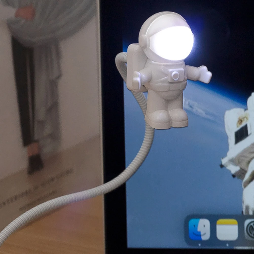 Lampu Malam Astronaut USB Lampu LED Fleksibel untuk Laptop Komputer Membaca di Samping Tempat Tidur Berkemah Luar Ruangan Lampu Astronaut USB