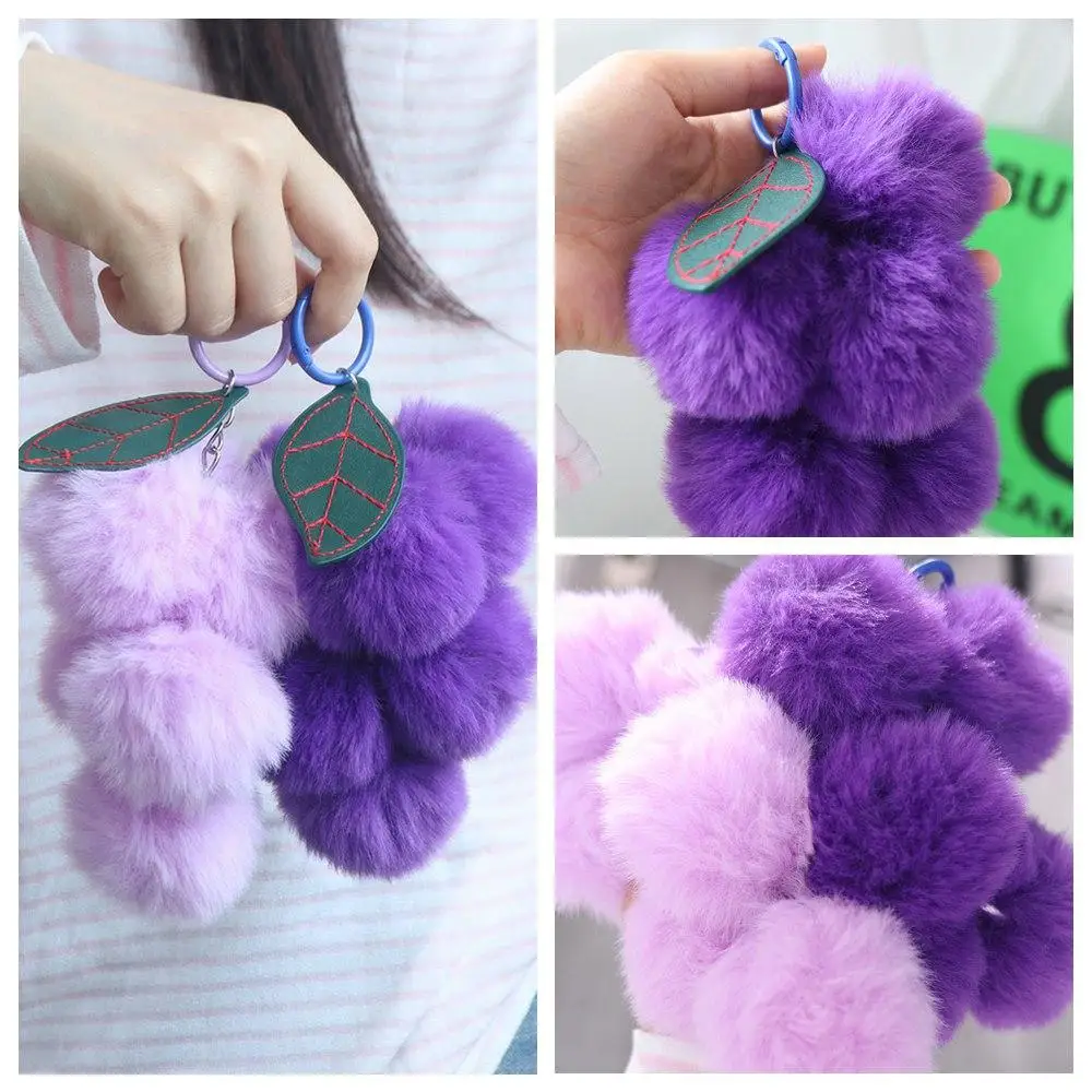 LLavero de uva peluda de felpa suave, decoración bonita, llavero de fruta, colgante, llavero de coche, llavero de pompones de piel de conejo Rex, 2 uds.