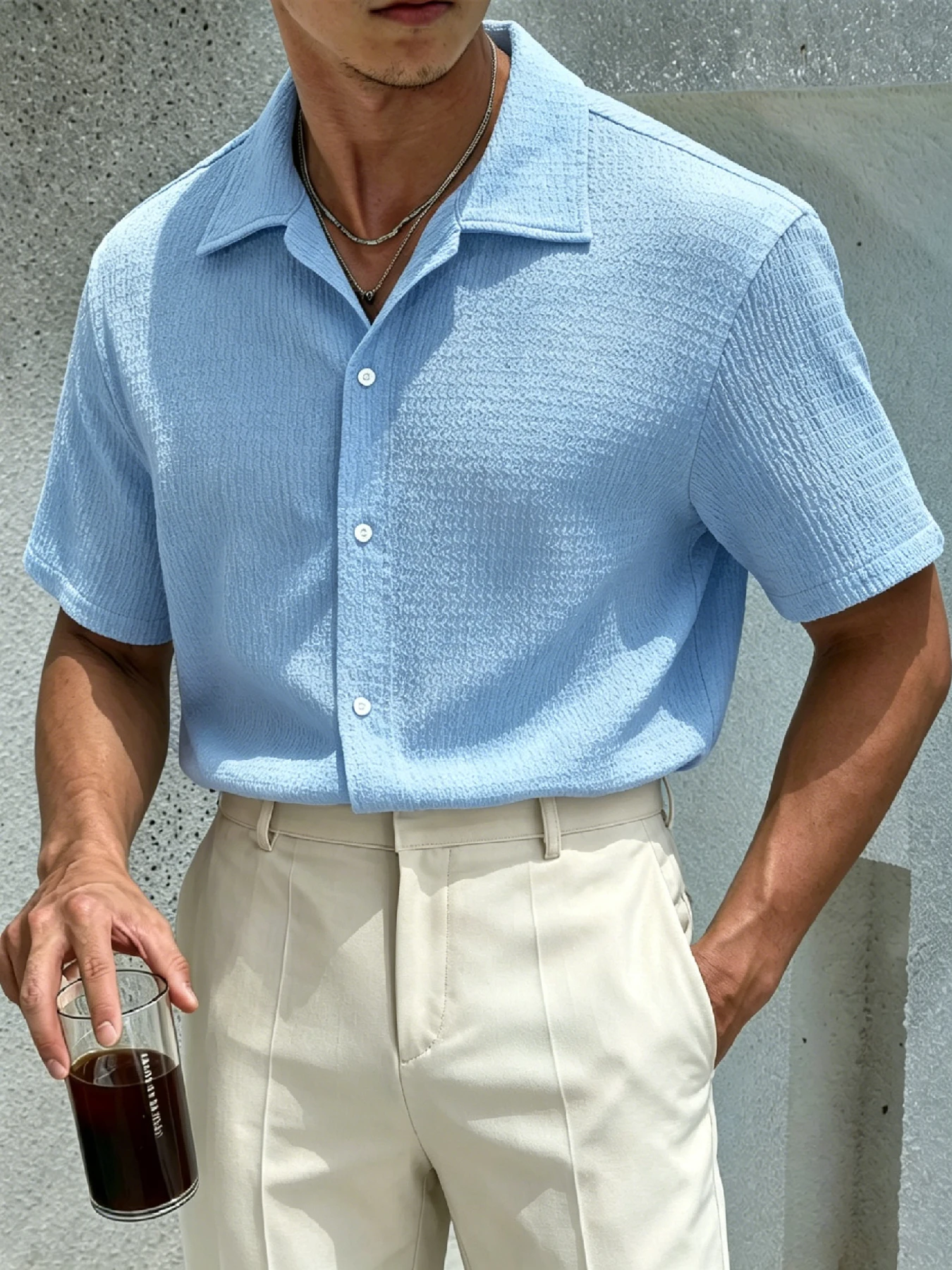 Men's Minimal Commute Textured Short Sleeve Shirt, Lapel Button Placket, Crinkle Breathable Fabric, Elegant Top for Office Daily