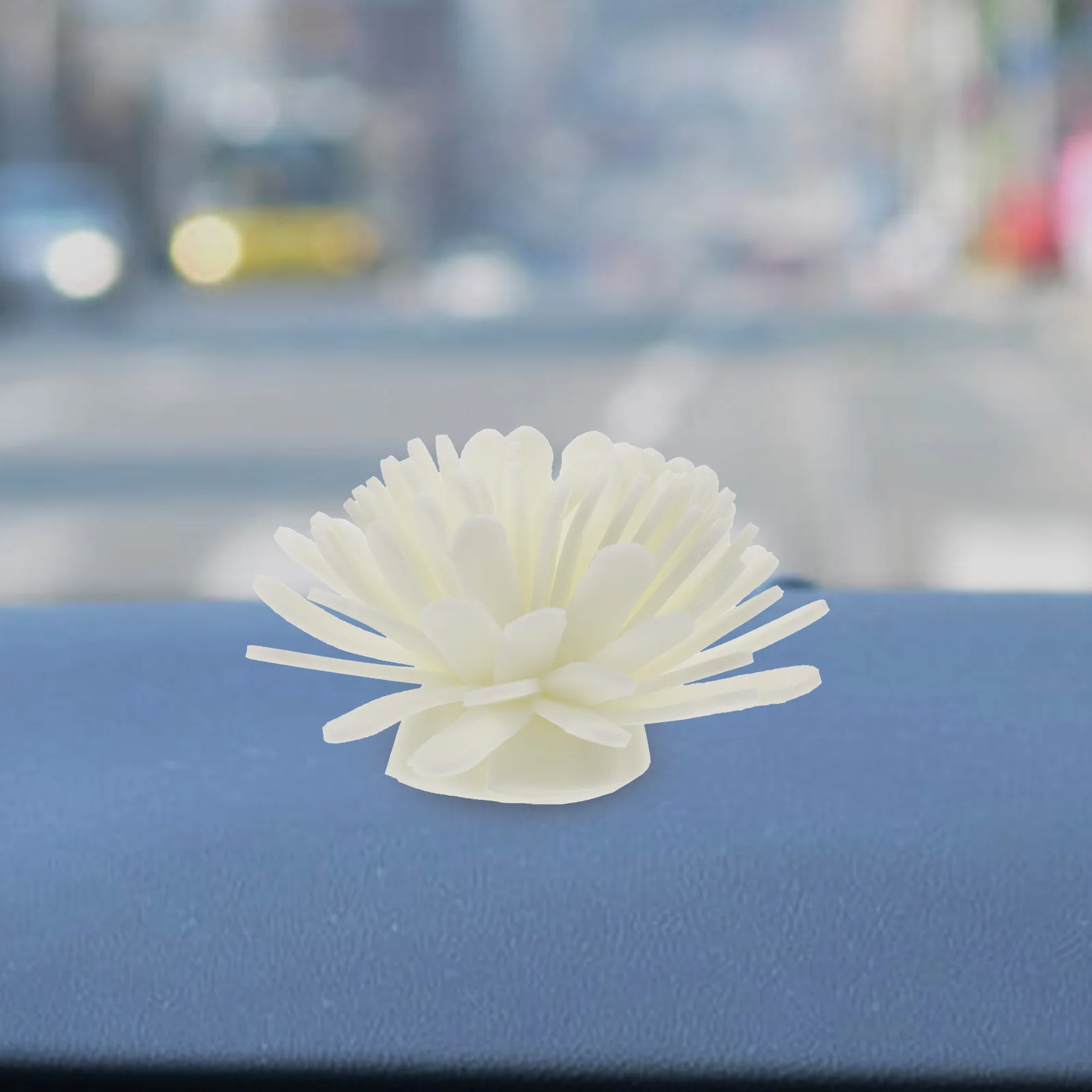 

100 Pcs Simulated Chrysanthemum Aromatherapy Flowers PE Material Desk Office Mini Diffuser Home Decor Plant Oil Essential
