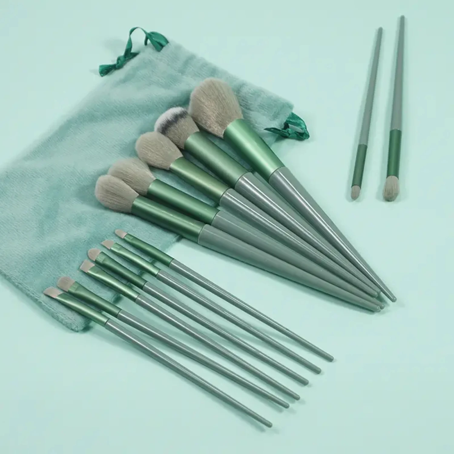 Conjunto luxuoso de 13 peças de pincéis de maquiagem para base, pó, corretivos, sombras, inclui saco de presente