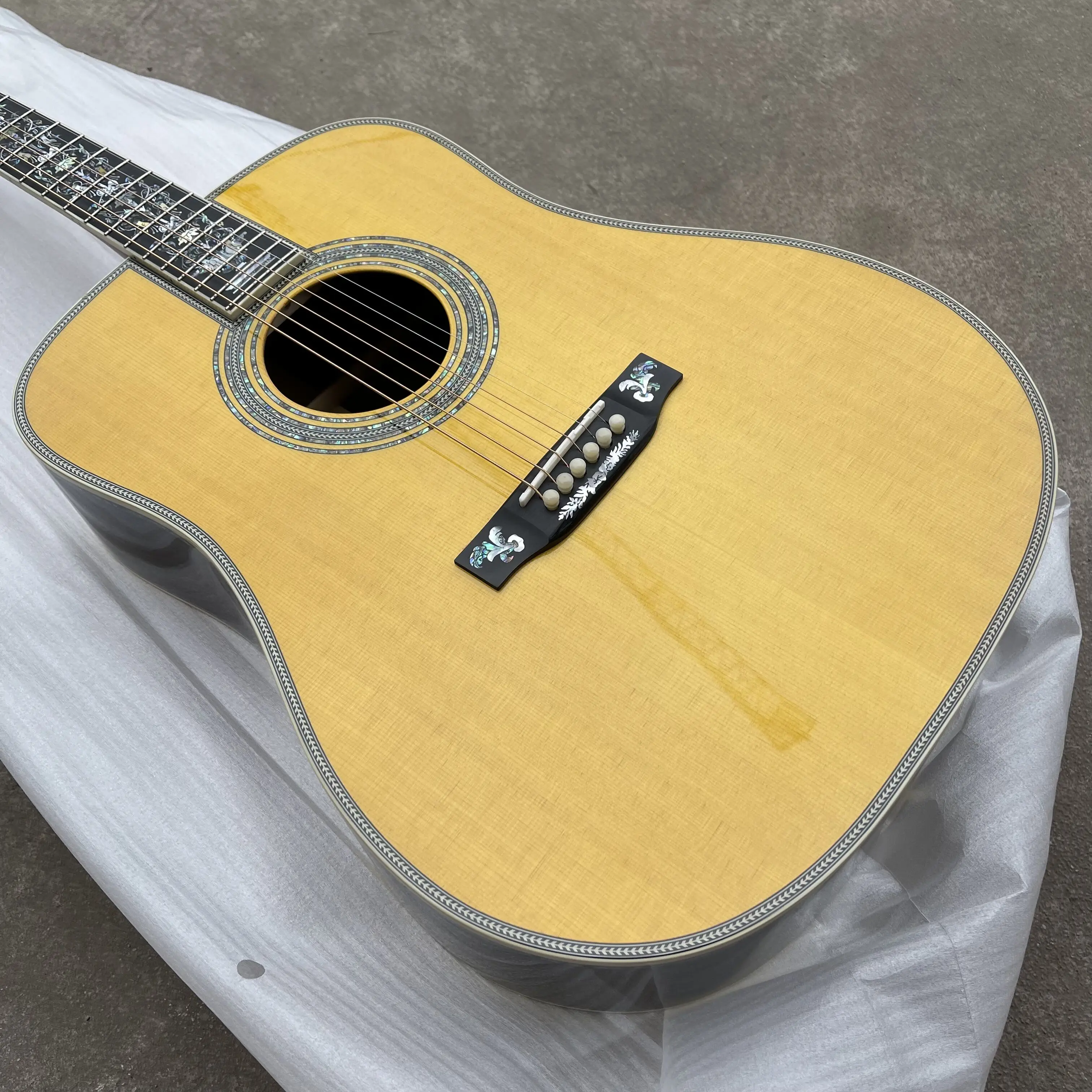 

In Stock New 41# D100 Model Acoustic Guitar Solid Wood AAAAA Real Abalone Natural Pickguard And Label Included 240115