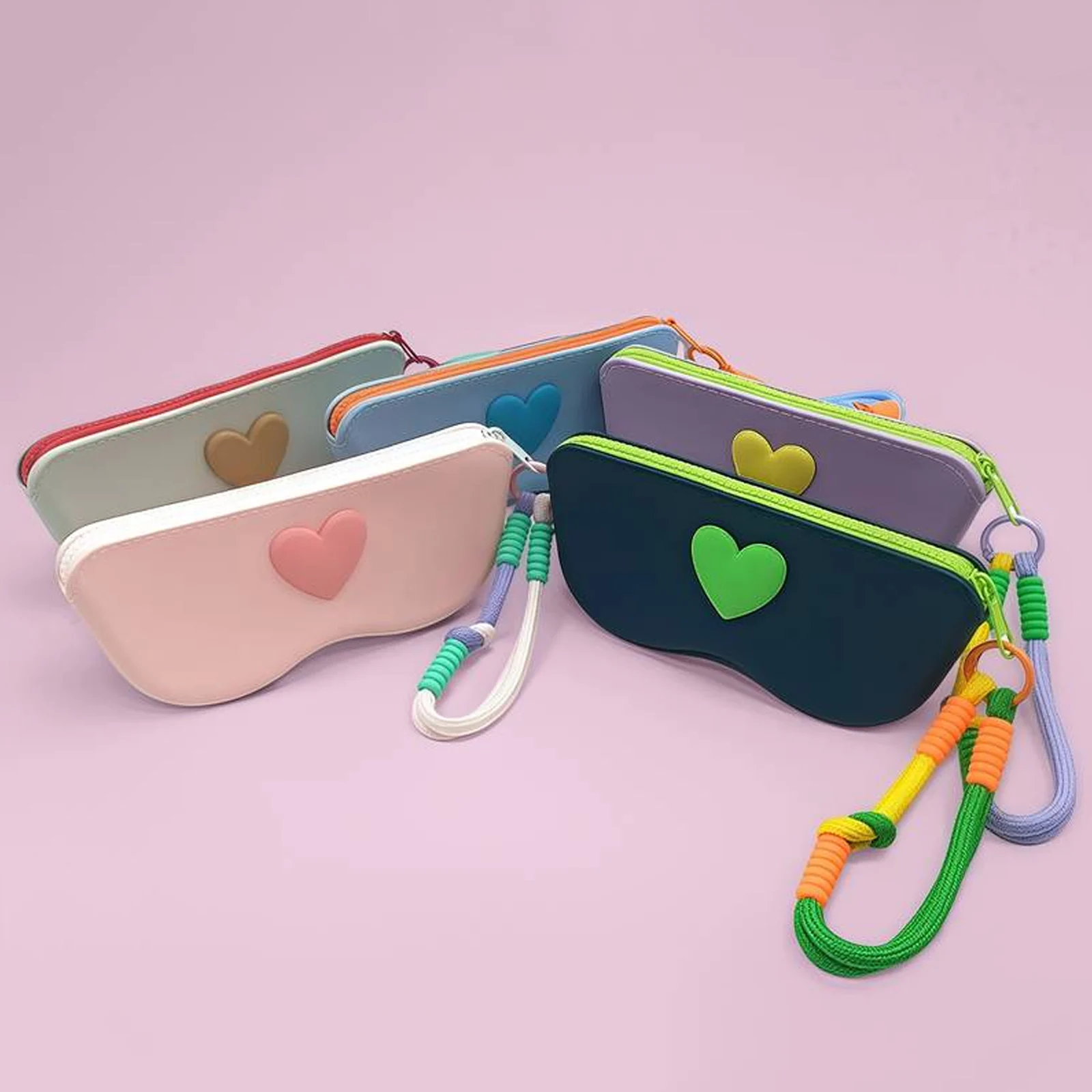 Heart-Shaped Silicone Glasses Storage Bag with Hand-Woven Rope and Fresh Color Scheme Sunglasses Case