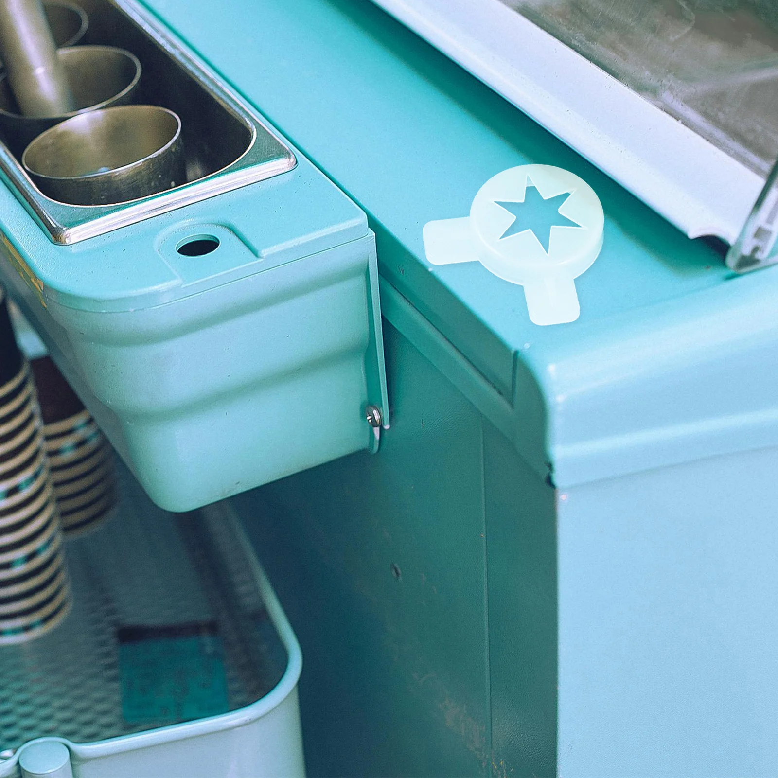 

4Pcs Ice Cream Machine Nozzles Set Commercial Grade Shaping Tips for Ice Cream Maker Reusable Nozzles Suitable for Dessert Shops