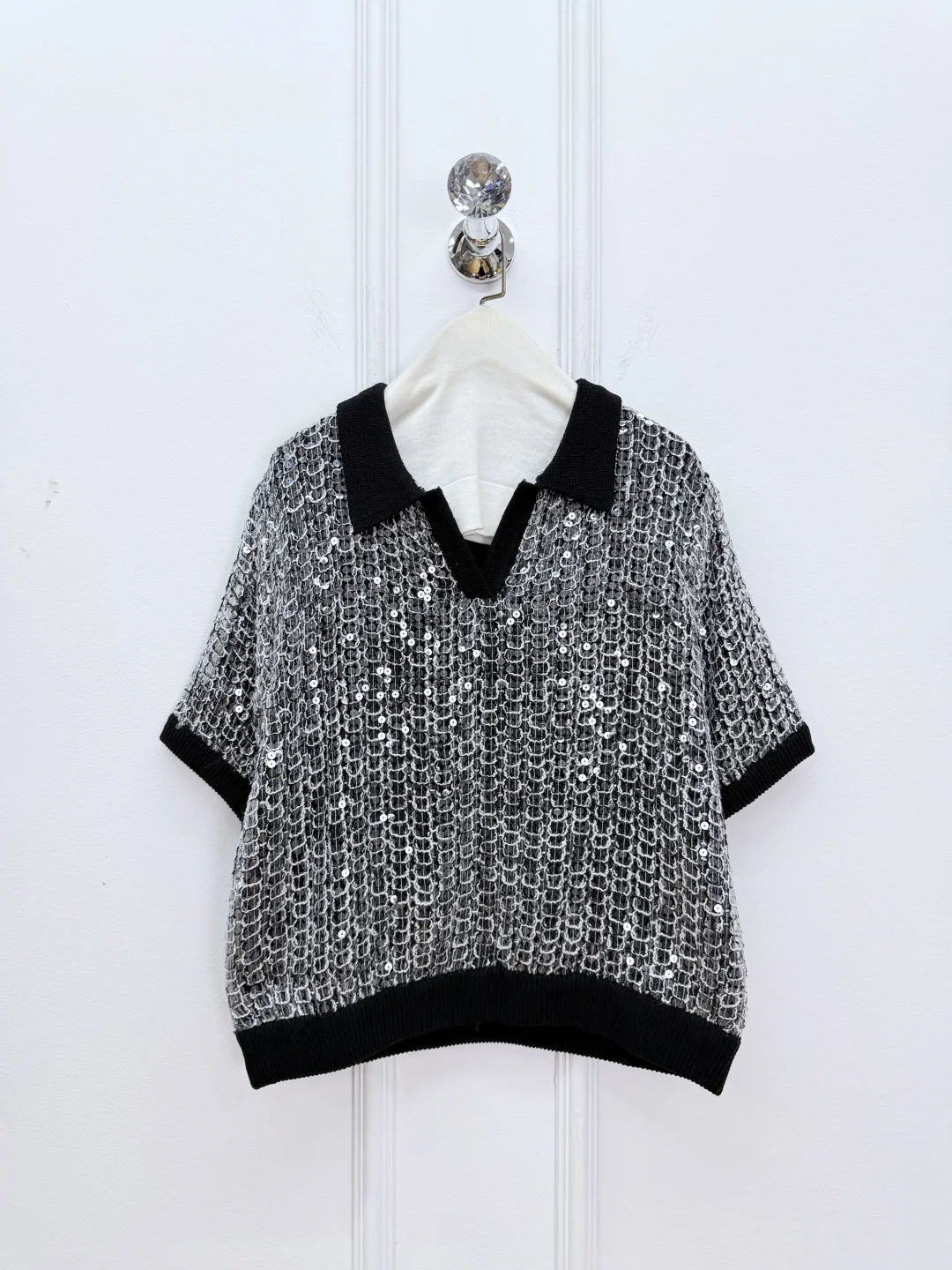 

New Spring/Summer Sequin Hollow-Out Collar Linen Knit Top For Women - Luxurious And Elegant Slim Waist Short Sleeve