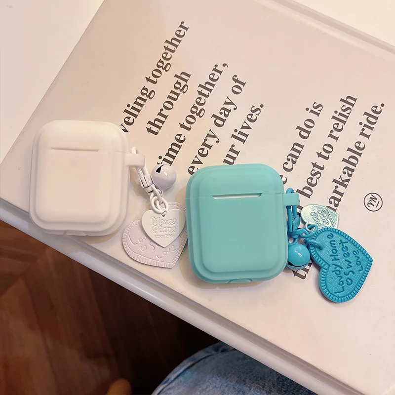 Earphone Case with Heart-shaped Keychain for AirPort Pro 2 2022 2nd Generation Air Pods 3 2 1 3rd Gen Cover with Carabiner Clip