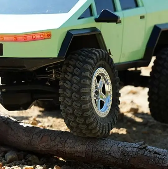 Auto RC Scala 1:18 Auto a quattro conduttori 12KM/H Auto ad alta velocità 2.4Ghz Illuminazione commutabile Simulazione completa Proporzionale Auto Rc