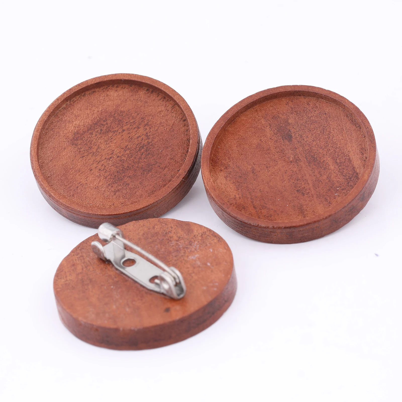 10 sztuk Fit 25mm drewniana broszka Cabochon ustawienie podstawy puste miejsca Diy broszki Pin Back ramki na materiały do ​​wyrobu biżuterii