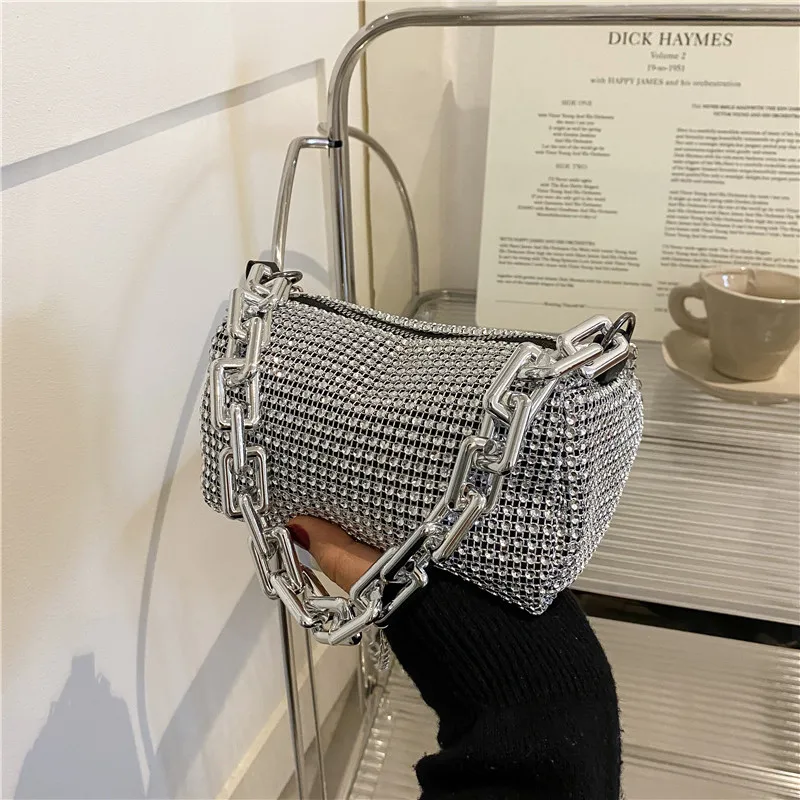 2022 Summer Trend Luxury Fashion Travel Shoulder Handbags Purses Bling Diamond Design Small Crossbody Messenger Bags for Women