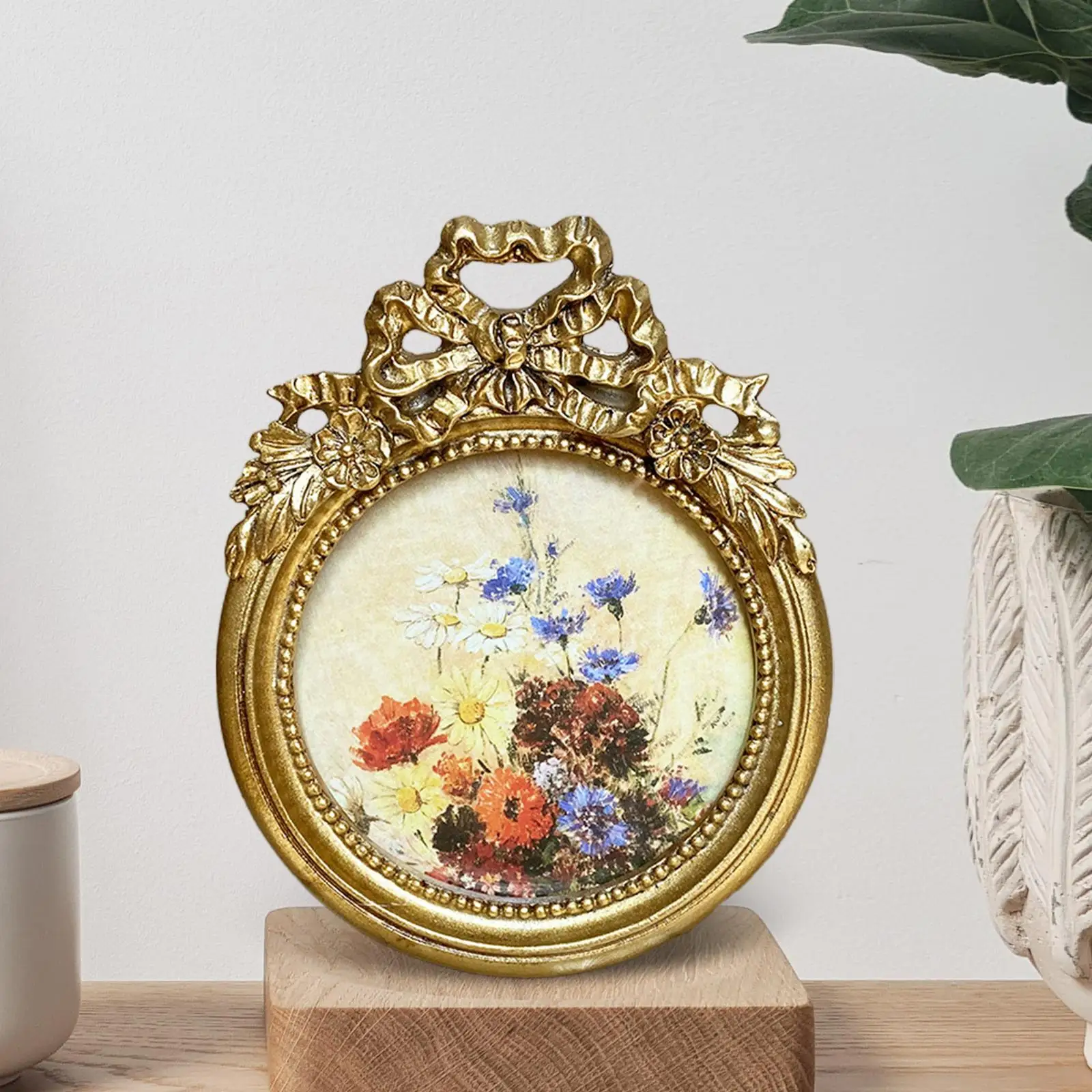 Small Vintage 3x3 Round Picture Frame, Mini Antique Ornate Photo Frame, Table Top and Wall Hanging Home Decor, Gold