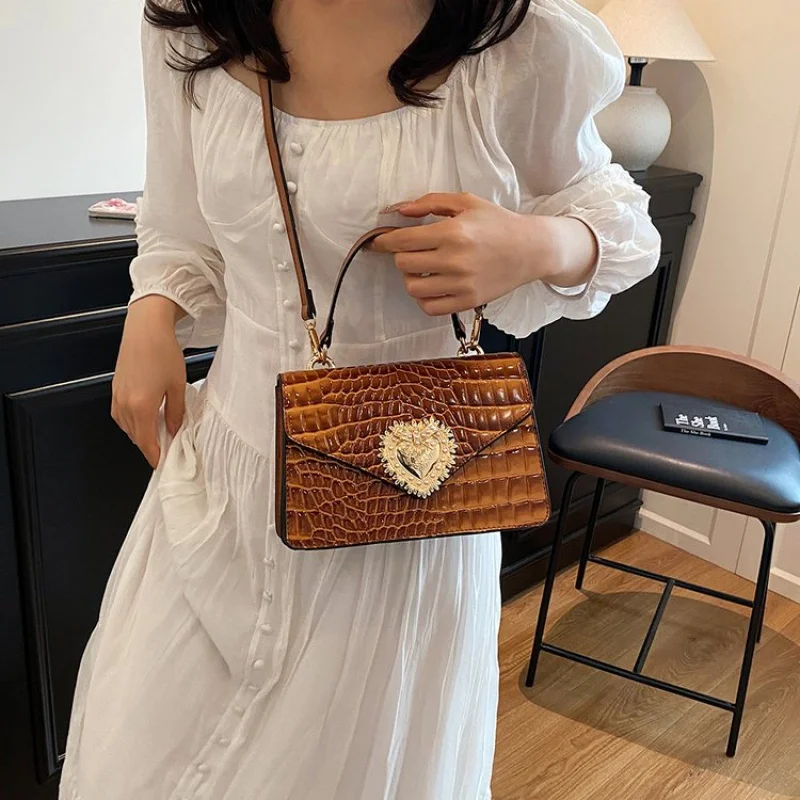 

Fashionable Women's Tote Bag in High-Quality Leather, Shoulder Crossbody by Famous Designer, Elegant Classic Handbags