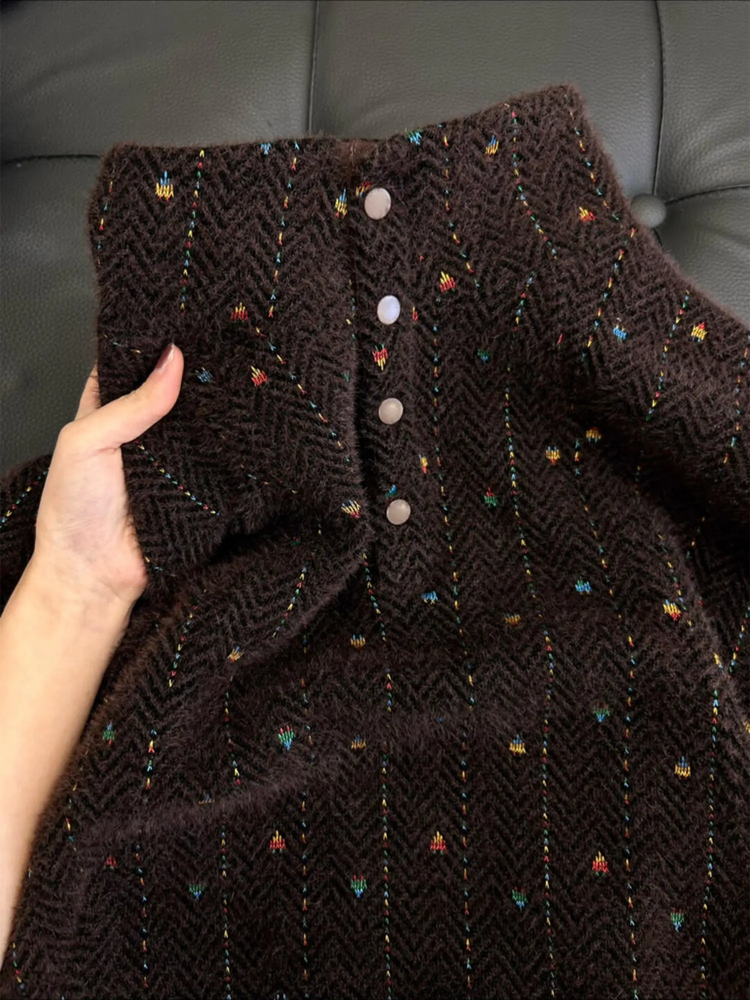 

Black Embroidered Sweatshirt Women's Autumn Winter Versatile Semi High Collar Design Slimming Top Korean Style Commute Fashion