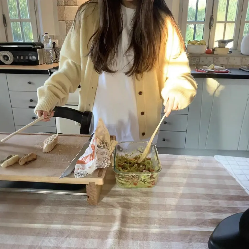 

Solid Color V-neck Knitted Cardigan Jacket Spring New Dongdaemun Style Women's Outer Wear Knitted Sweater