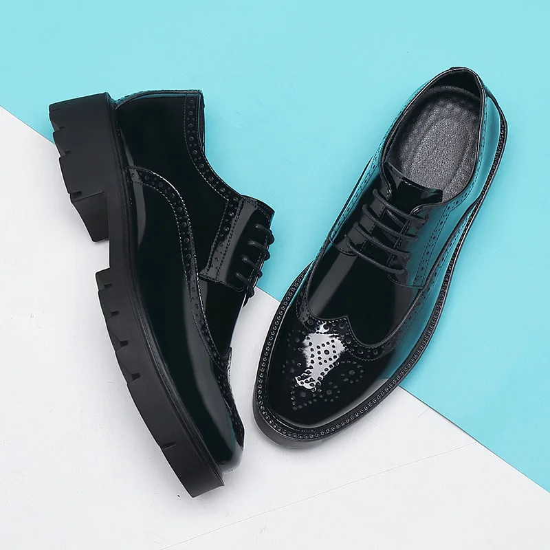 

men's luxury fashion party nightclub dresses carving brogue shoes black patent leather shoe young gentleman platform footwear