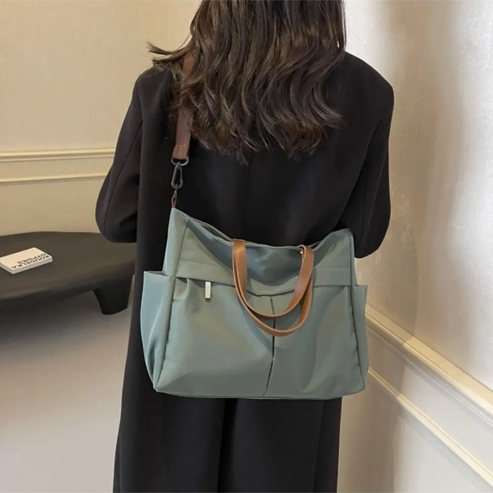 

Практичная нейлоновая женская сумка на плечо, однотонная сумка с двумя карманами, дорожная сумка в повседневном стиле, большая вместительная сумка через плечо, студенческая сумка