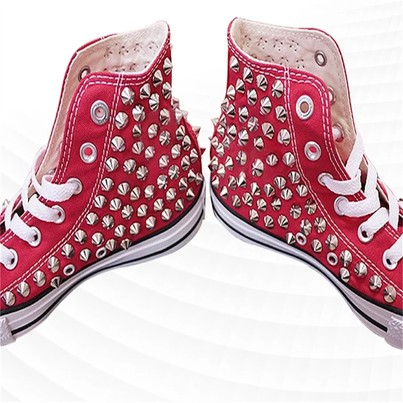 Zapatos de lona rojos creativos punk hip hop con remaches, zapatillas informales con cordones de talla grande para hombres y mujeres 35-46