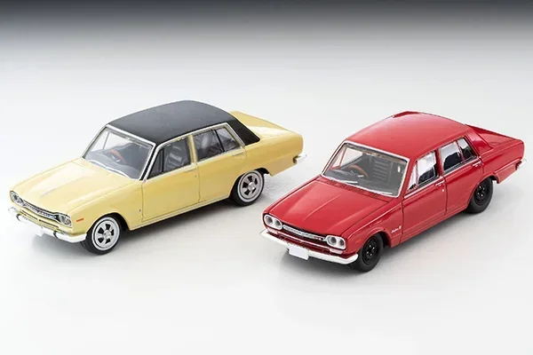TLV 1:64 Skyline 2000GT-R Diecast Model Car