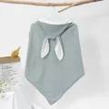 Gray green
