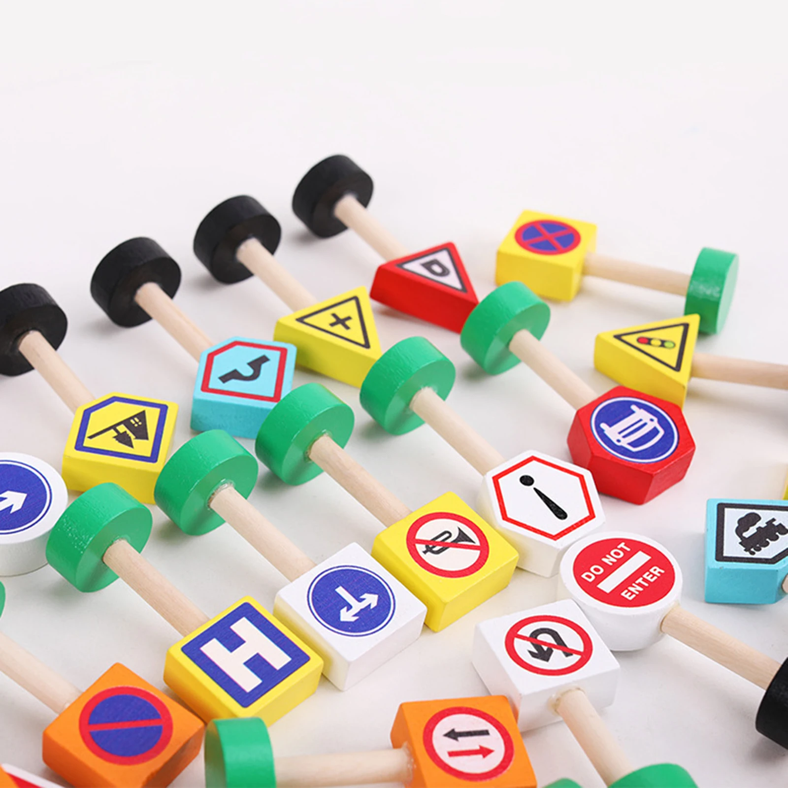 لافتات طريق المرور الخشبية للأطفال - مكعبات بناء للتوعية بالسلامة |   ألعاب التعليم المبكر