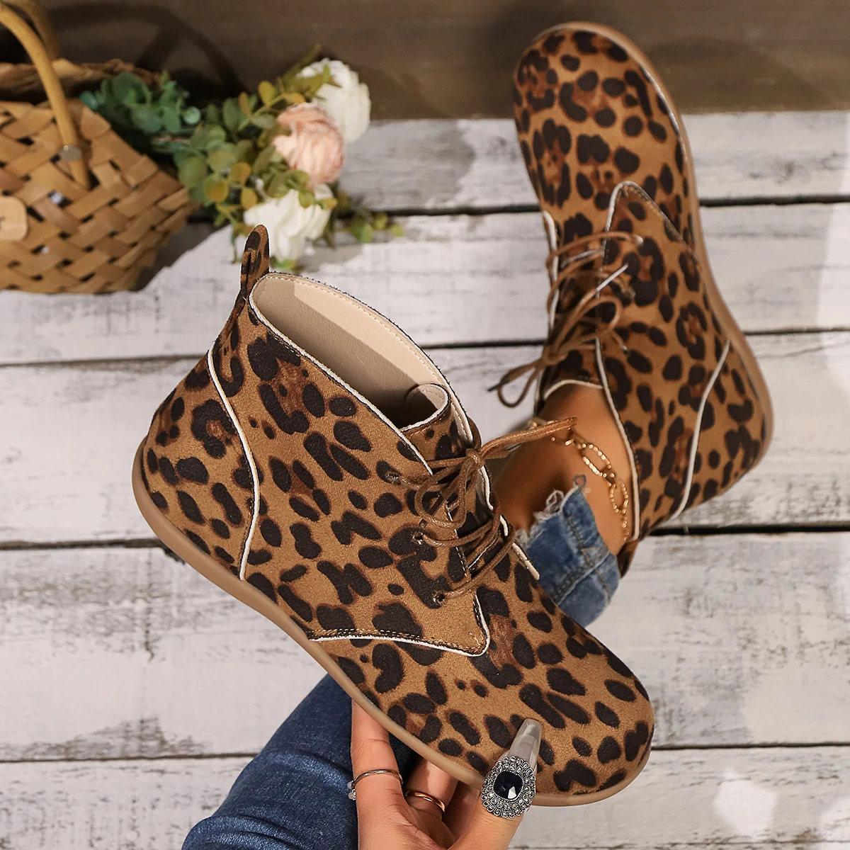 Leopard Print Flat Ankle Boots for Women 2024 Autumn Lace Up High Top Casual Shoes Woman Faux Suede Soft Bottom Work Botas Mujer