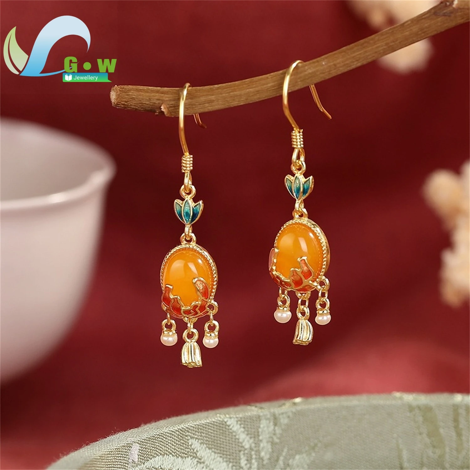 

Серьги из натурального янтаря в винтажном стиле, женские, с цветочным эмалевым декором, из стерлингового серебра 925 пробы, с кисточками, висячие, ручной работы, с кабошоном