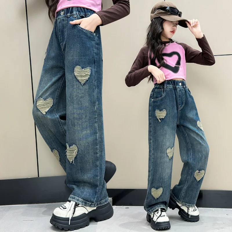

Girls' Fashion Jeans Spring and Autumn Teenage Children's Love Hole Straight Denim Pants Girls' Retro Loose Wide Leg Trousers