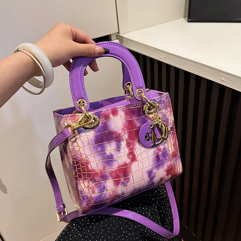 Стильная сумка через плечо с защитой от царапин из полиуретана для ежедневного использования