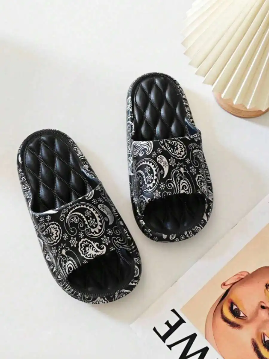 

Cashew Flower Pattern Thick Sole Slippers, Comfortable Indoor/Outdoor Non-Slip Soft Bottom Couple Slippers